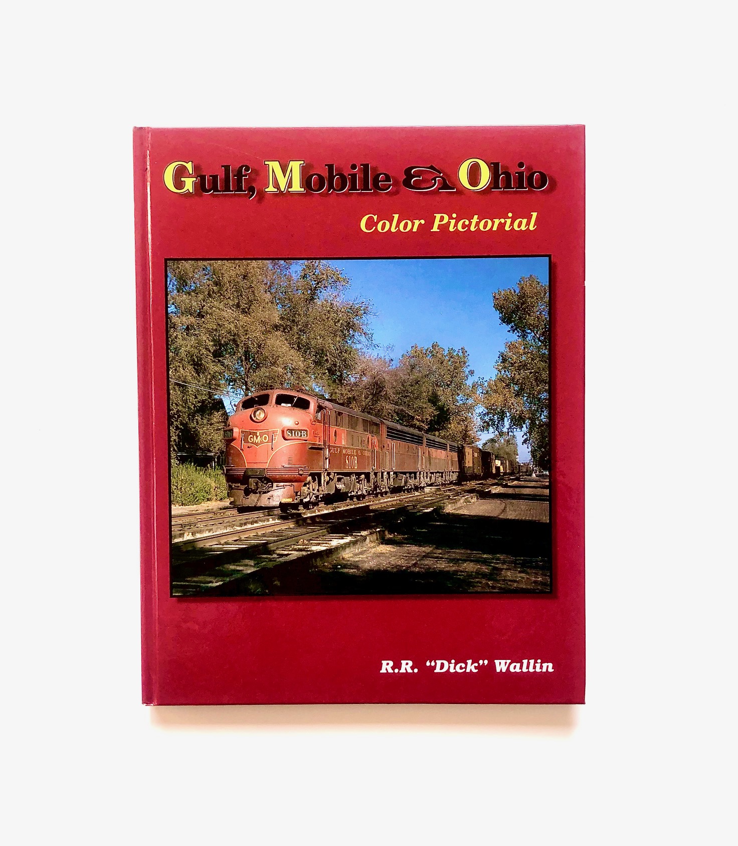 Books: Trains and Trolleys (Pre-owned)